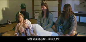 Bí mật hẹn hò với... con trai