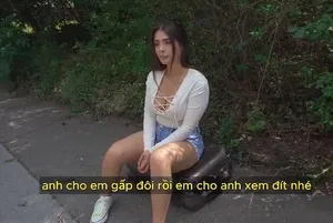 Xoạc với hai em đồng nghiệp thiếu thốn