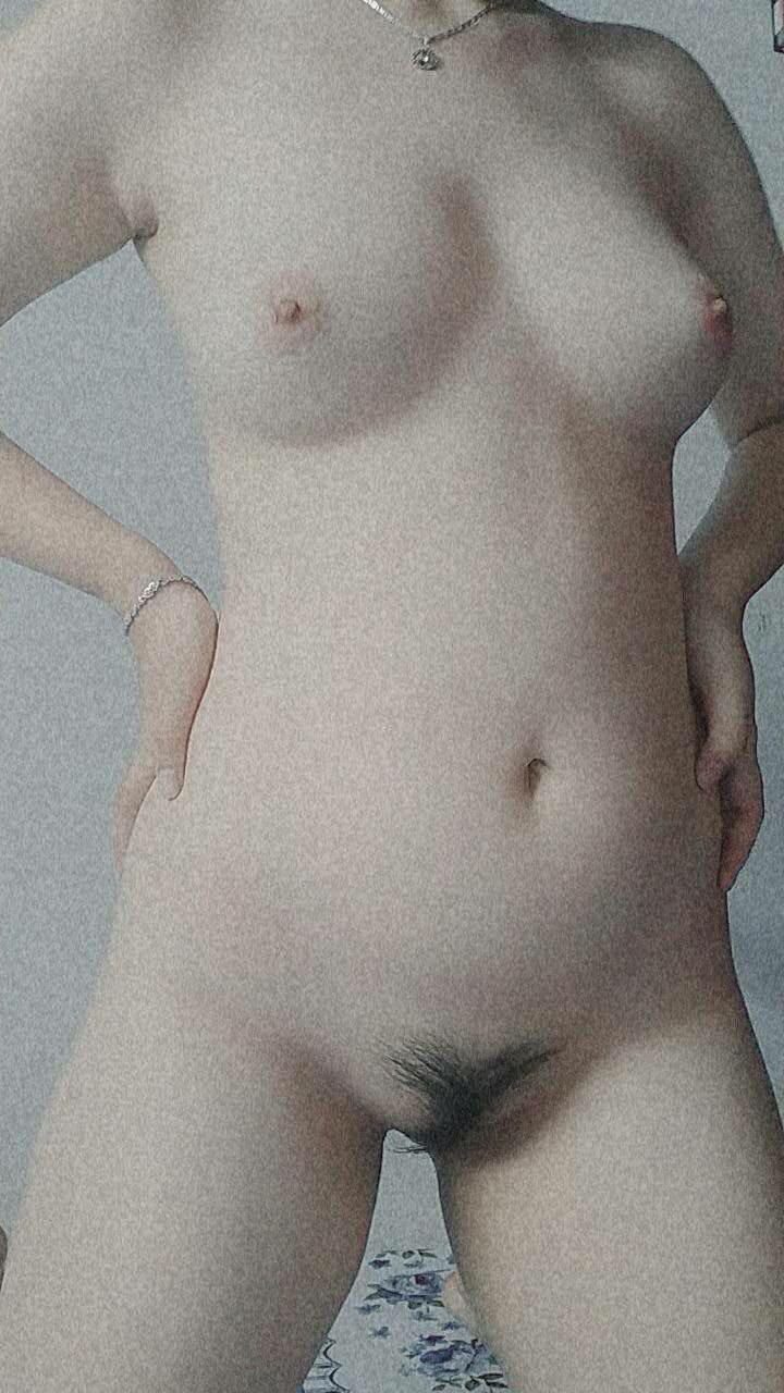 Nện đỏ hai mép lồn cô gái bán dâm xăm trổ